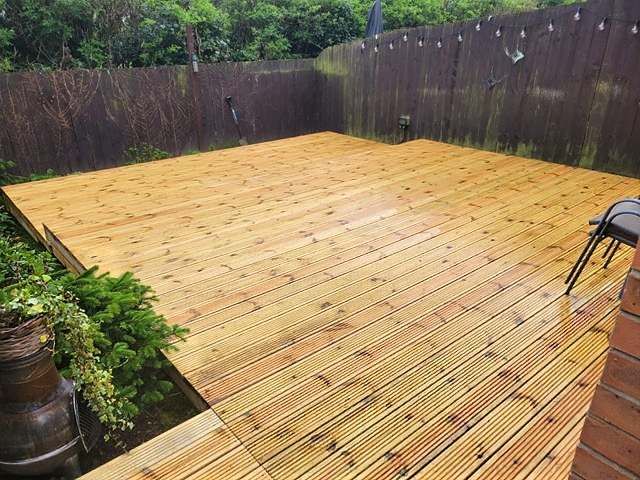 decking-installers-1-kireth-ai